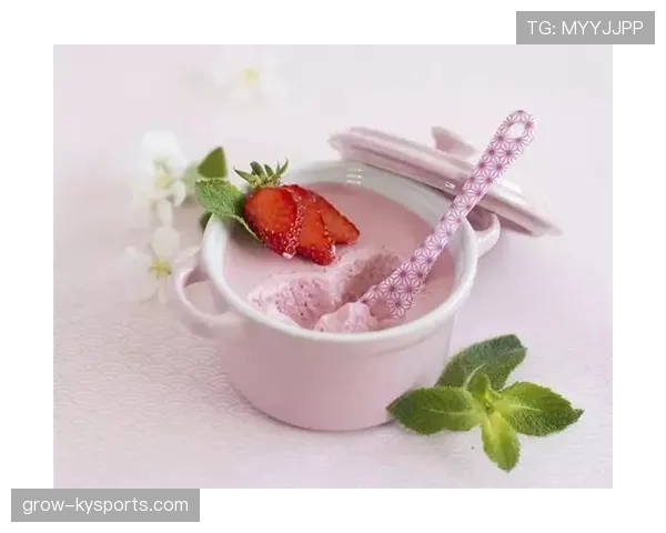 库里家冰箱里塞满蛋白粉,连饮料都是自己兑的电解质水 库里家冰箱里塞满蛋白粉,连饮料都是自己兑的电解质水